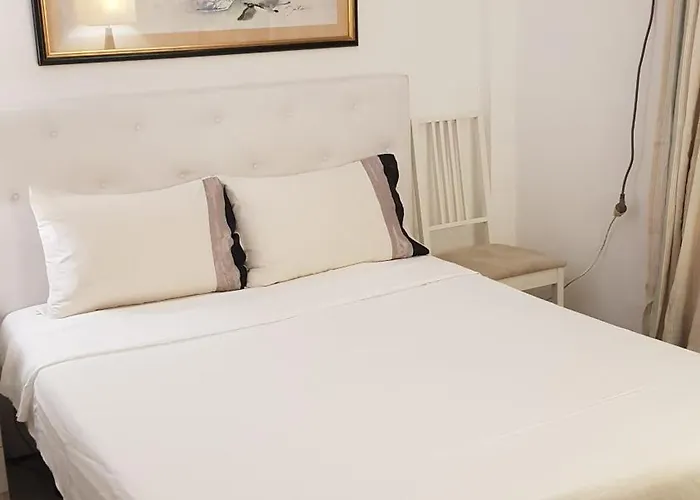 Little Peaceful Retreat With Bath, Heating, Terrace, Free Wifi Fridge Easy Parking Accommodatie bij particulieren Marbella