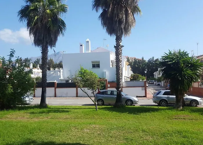 Accommodatie bij particulieren Little Peaceful Retreat With Bath, Heating, Terrace, Free Wifi Fridge Easy Parking