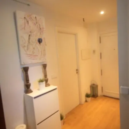 Little Peaceful Retreat With Bath, Heating, Terrace, Free Wifi Fridge Easy Parking منزل للإقامة *