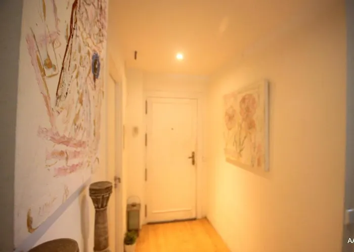 Little Peaceful Retreat With Bath, Heating, Terrace, Free Wifi Fridge Easy Parking *