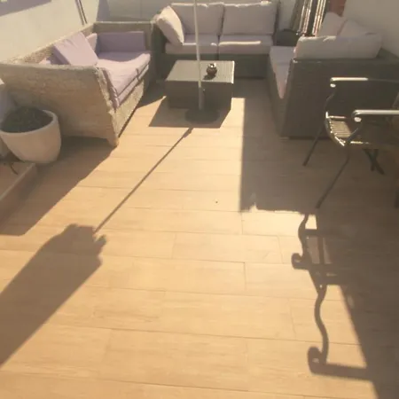 Accommodatie bij particulieren Little Peaceful Retreat With Bath, Heating, Terrace, Free Wifi Fridge Easy Parking