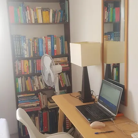 Pansiyon Little Peaceful Retreat With Bath, Heating, Terrace, Free Wifi Fridge Easy Parking *