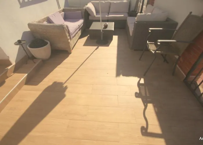 Habitación en casa particular Little Peaceful Retreat With Bath, Heating, Terrace, Free Wifi Fridge Easy Parking